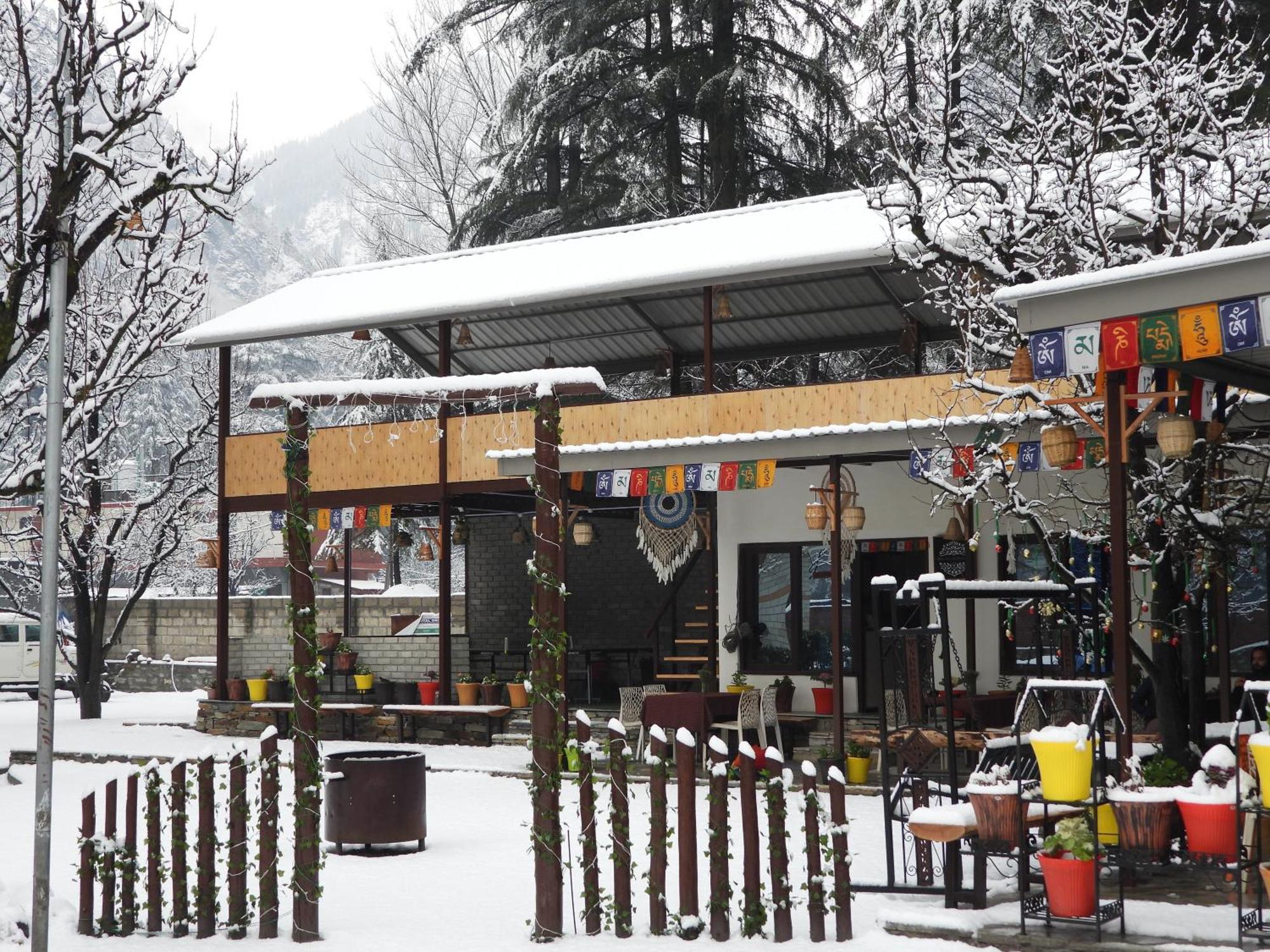 The Royal Orchard Kasol Ξενοδοχείο Εξωτερικό φωτογραφία